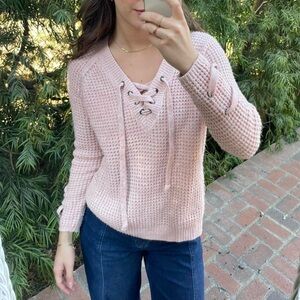 Cozy Pink cable knit v-neck sweater sz m